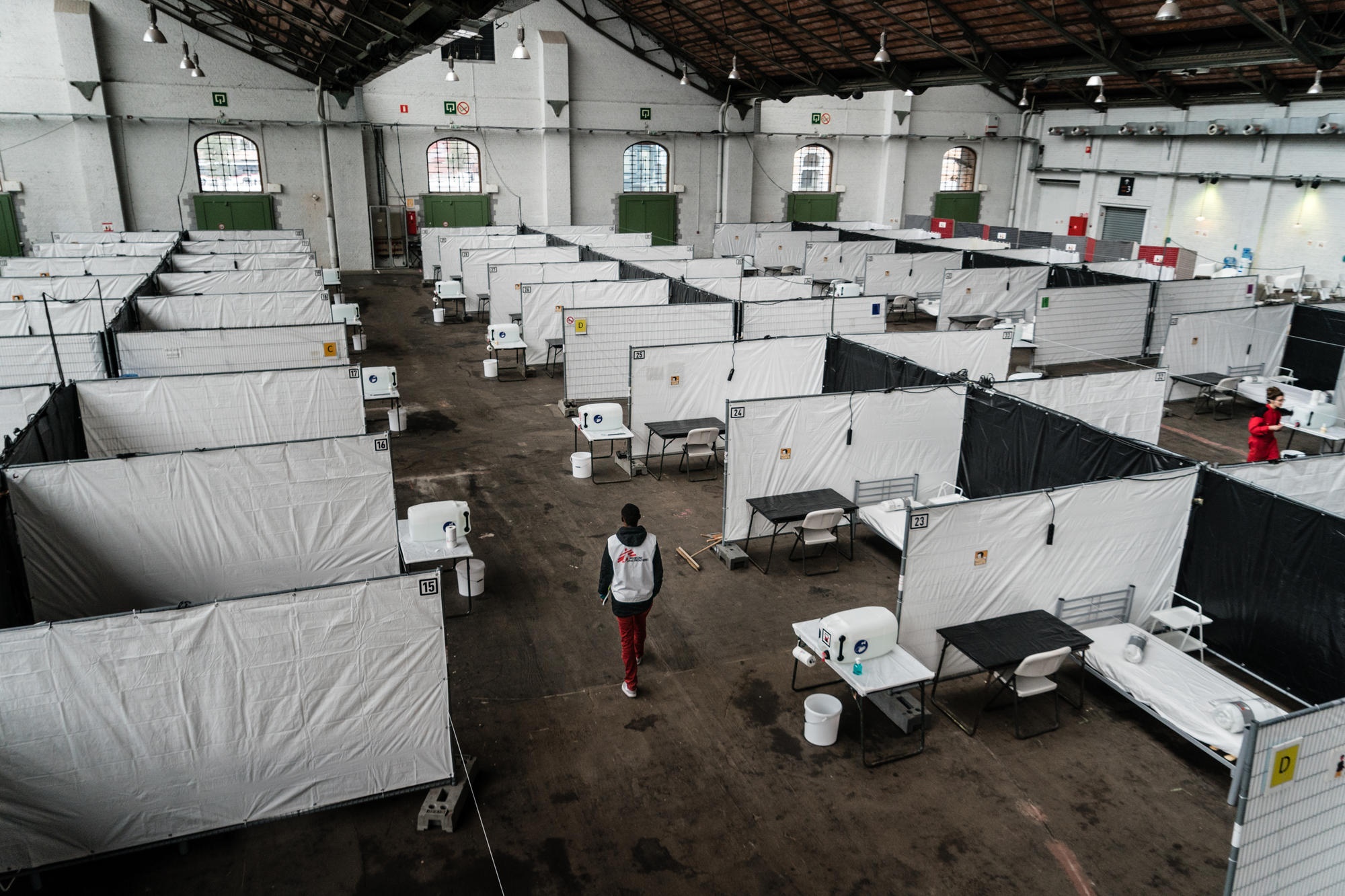 Covid-19 quay tro lai the gioi anh 7