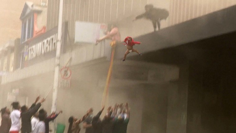 Me nem con gai 2 tuoi tu tren lau anh 1