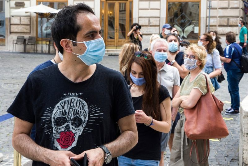 Italy song chung voi Covid-19 anh 3