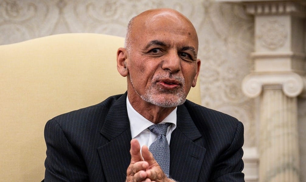 Cuu tong thong Afghanistan xin loi nguoi dan vi ra nuoc ngoai hinh anh