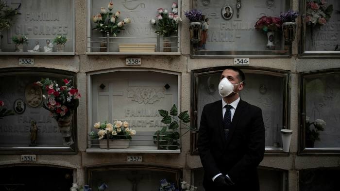 Nhan loai ton tho vi Covid-19 hinh anh