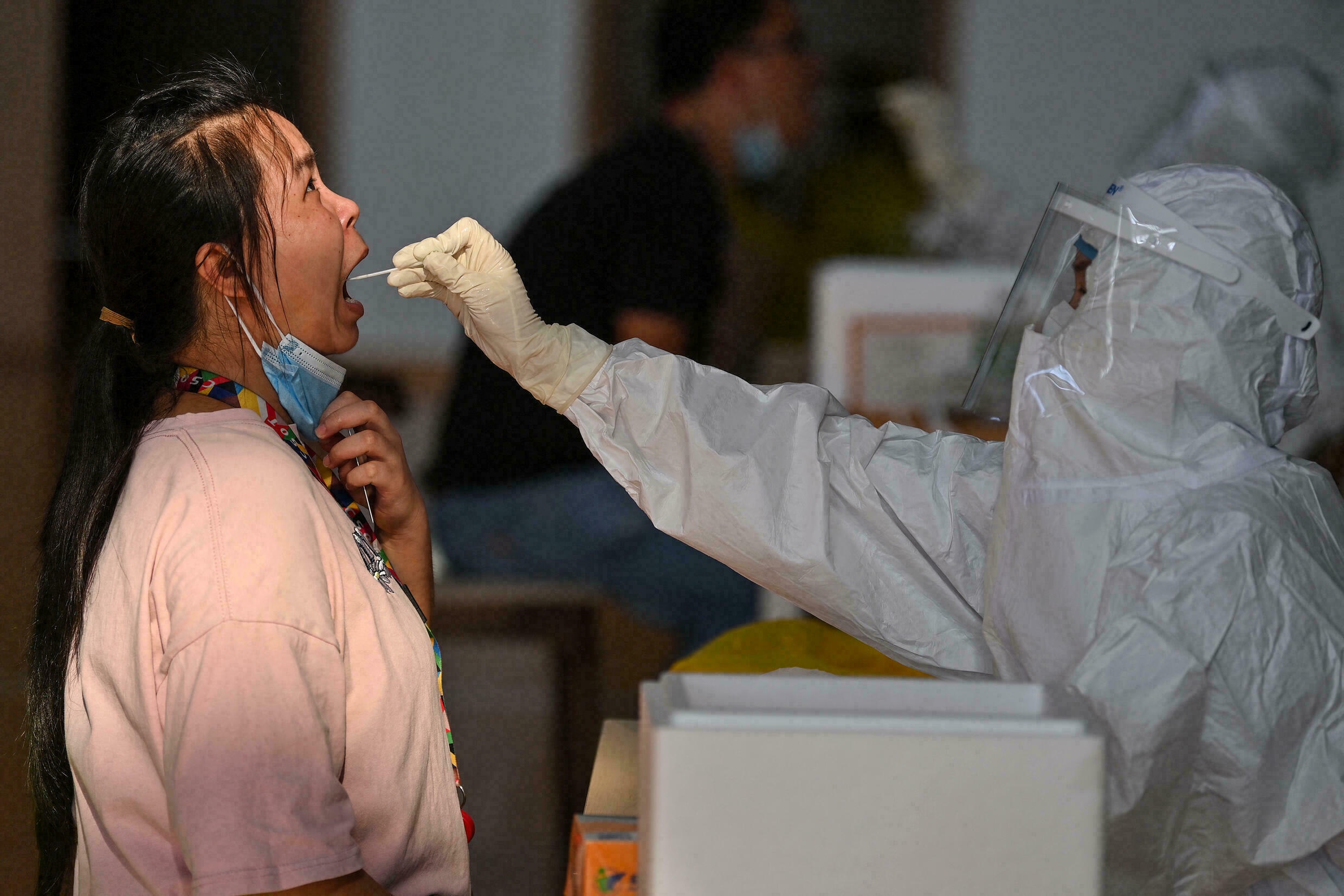 Dieu Trung Quoc toan tinh khi van theo duoi 'Zero Covid-19' hinh anh