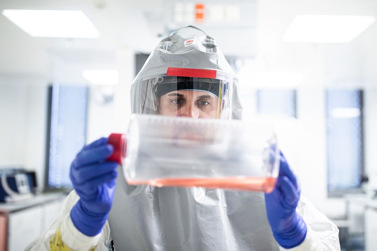 Hang vaccine Phap tuyen bo che pham hieu qua hon AstraZeneca hinh anh