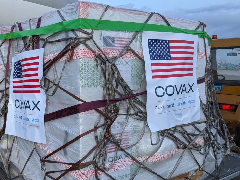 Them 1,3 trieu lieu vaccine do My vien tro ve den Viet Nam hinh anh