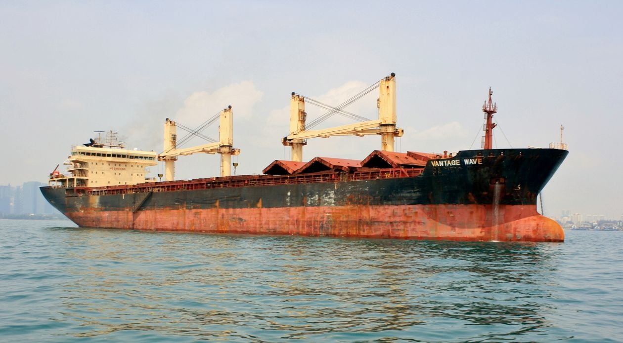 6 thang sau khi chet, thi the thuyen truong van o kho lanh cua tau hinh anh