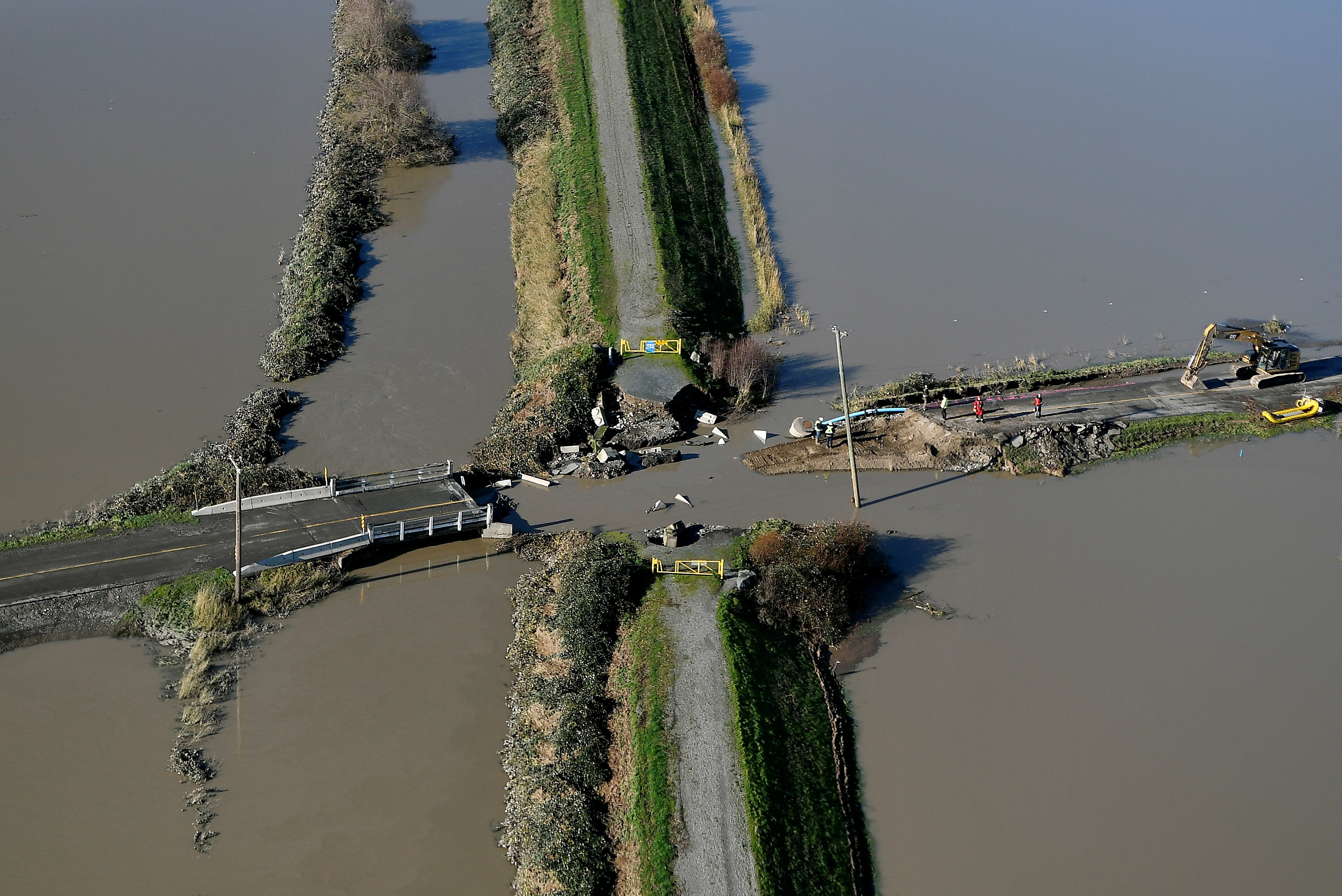 Canada,  lu lut,  mua lon,  sieu thi,  tich tru hang hoa,  thien tai,  British Columbia anh 8