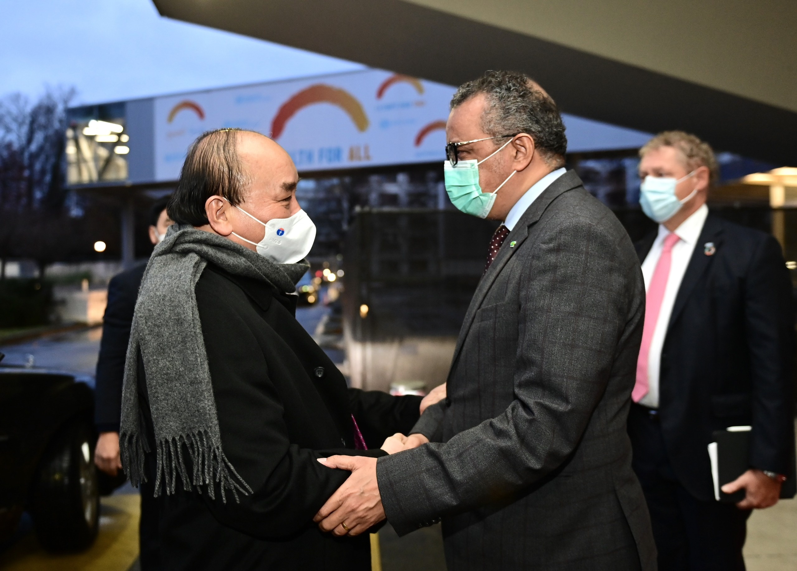 WHO ung ho Viet Nam thanh trung tam khu vuc ve san xuat vaccine hinh anh