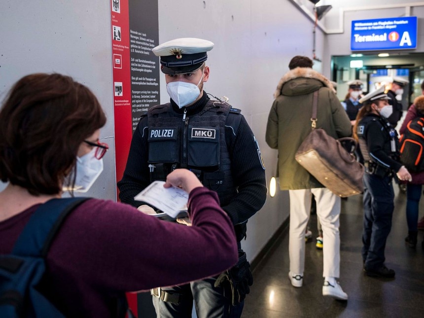 Bien chung Omicron anh 2