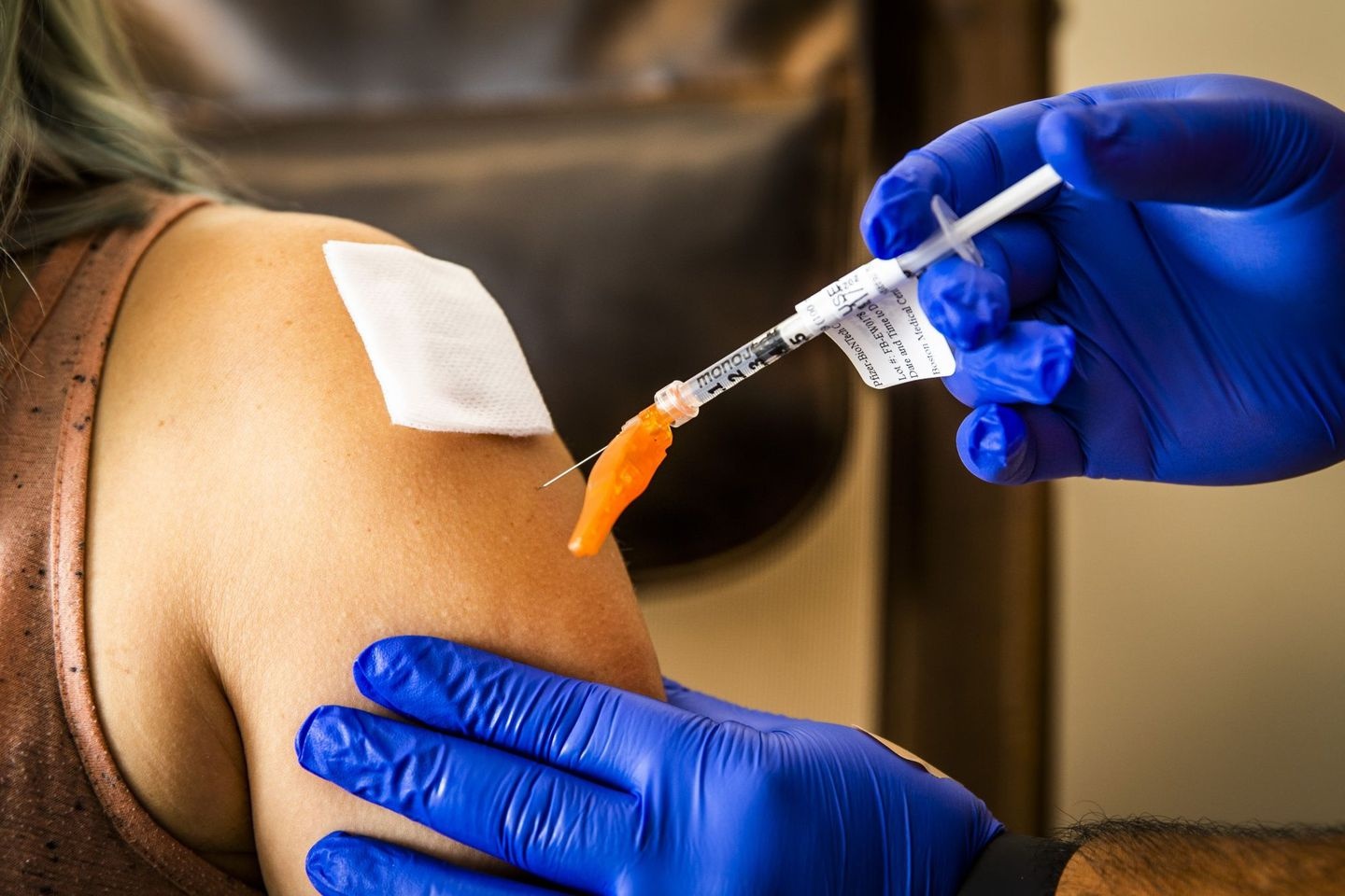 vaccine ngừa Covid-19 ảnh 2 vaccine ngua Covid-19 anh 2