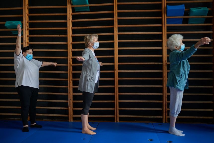 hoi chung Covid-19 keo dai anh 3