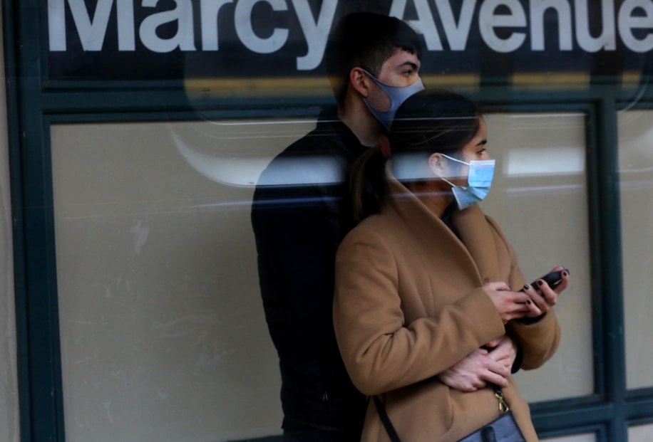 New York lai tro thanh ‘tam chan’ cua dai dich hinh anh