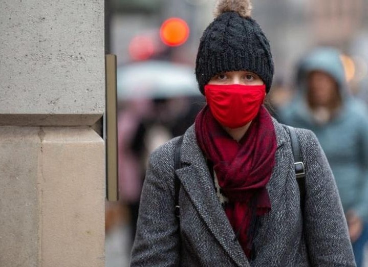 Anh lan dau tien ghi nhan hon 200.000 ca nhiem trong mot ngay hinh anh