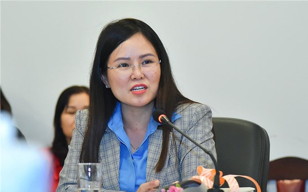 Bo Ngoai giao dinh chi Cuc truong Lanh su va 3 thuoc cap hinh anh