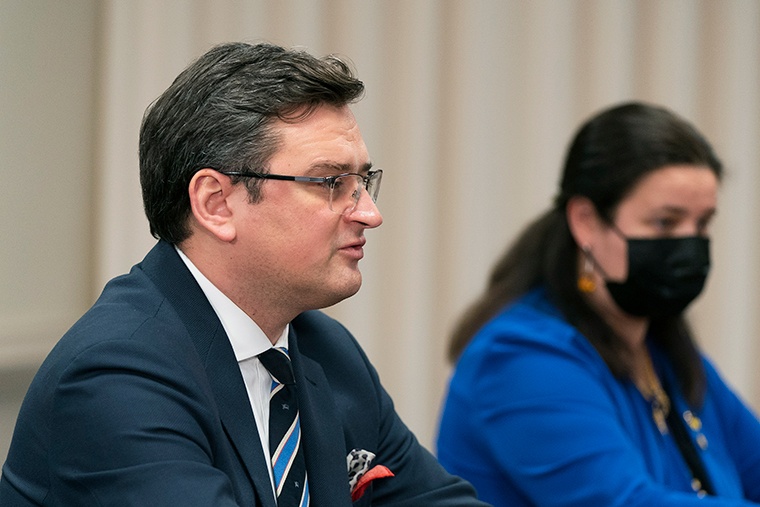 Ukraine keu goi trung phat Nga anh 1