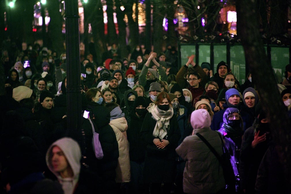 bieu tinh phan doi Nga tan cong Ukraine anh 3