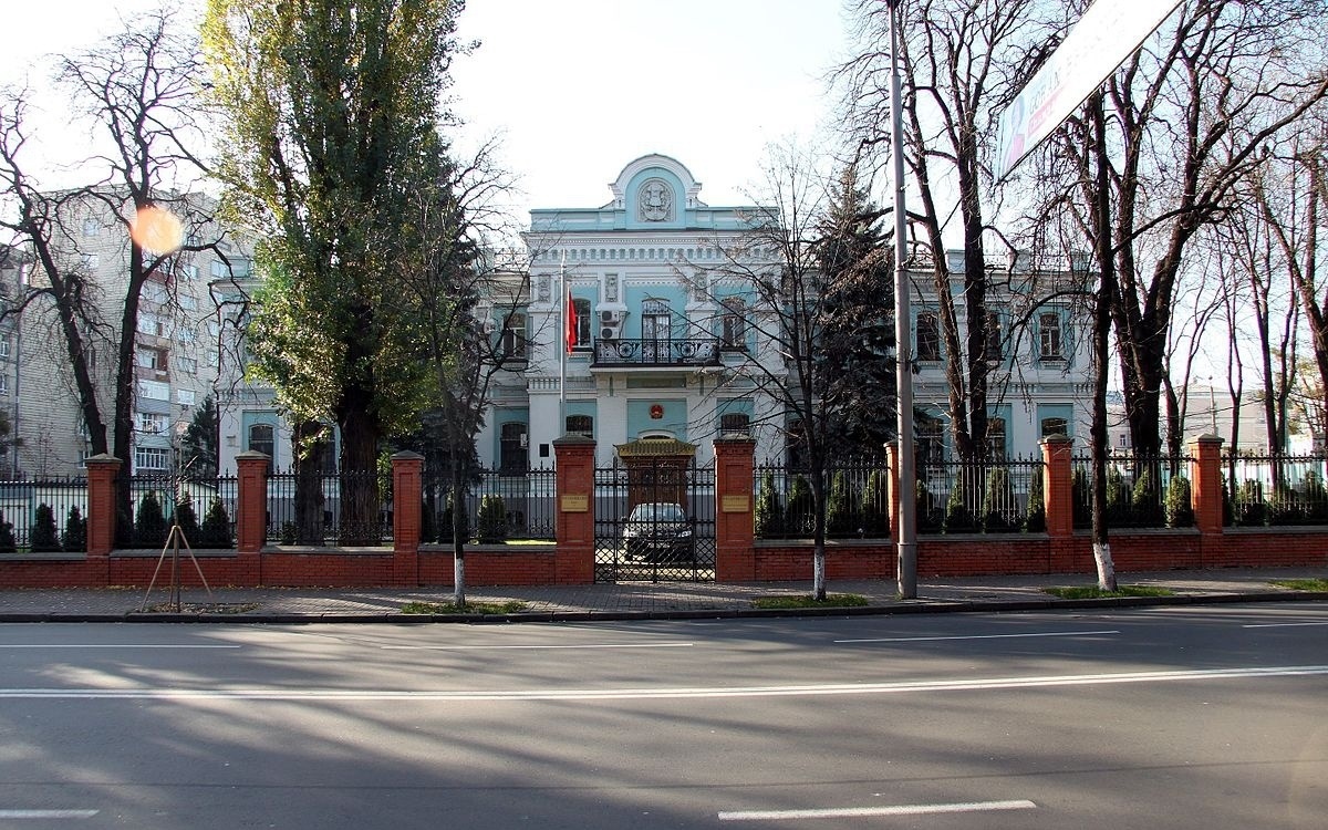 Trung Quoc bat dau so tan cong dan khoi Ukraine hinh anh