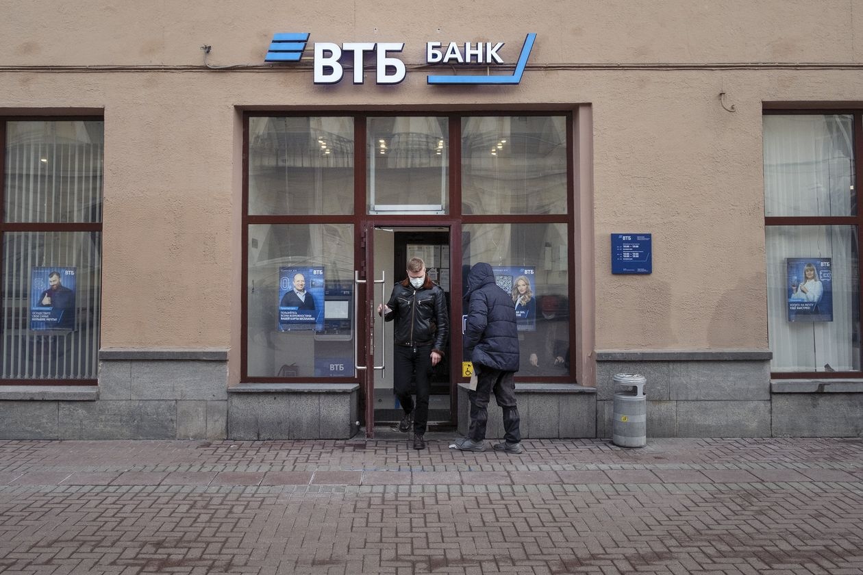 phuong Tay trung phat Nga anh 4