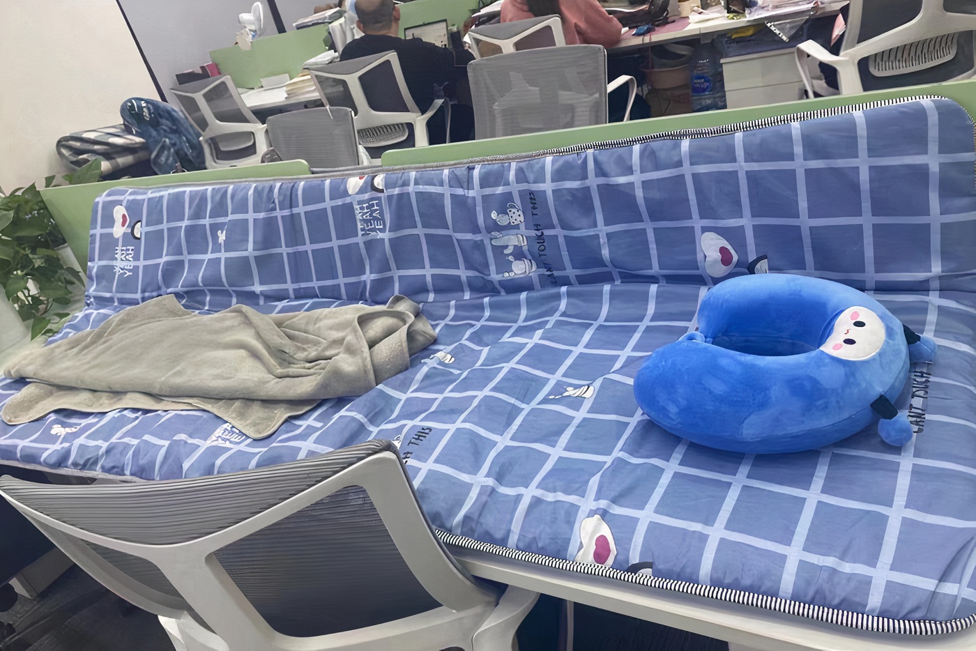 Thuong Hai bi phong toa anh 2