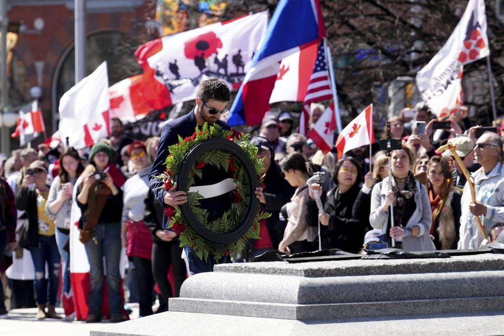 bieu tinh xe may o thu do Canada anh 4