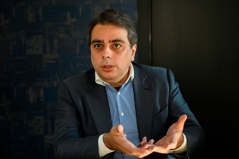 Bulgaria se phu quyet lenh cam dau Nga neu khong duoc mien tru hinh anh