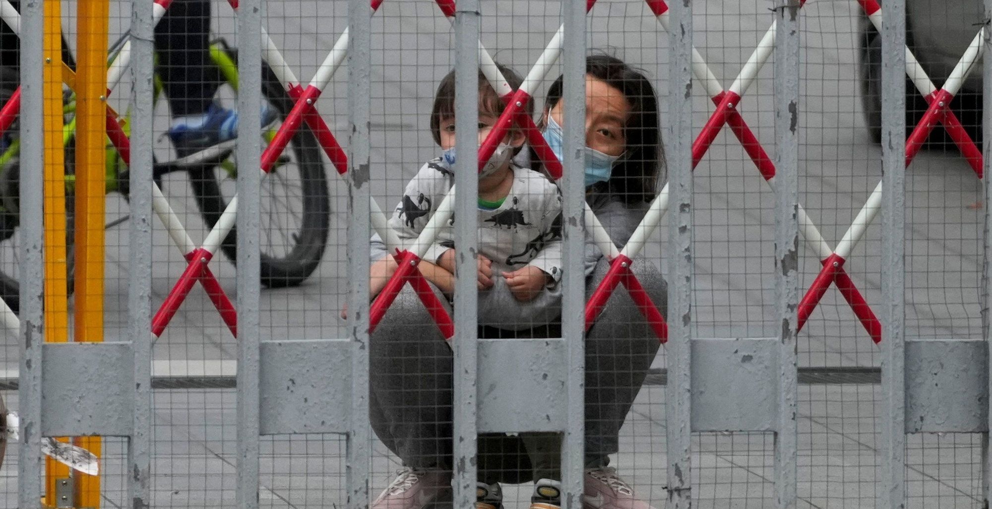 người Thượng Hải ngủ ngoài đường ảnh 1 nguoi Thuong Hai ngu ngoai duong anh 1