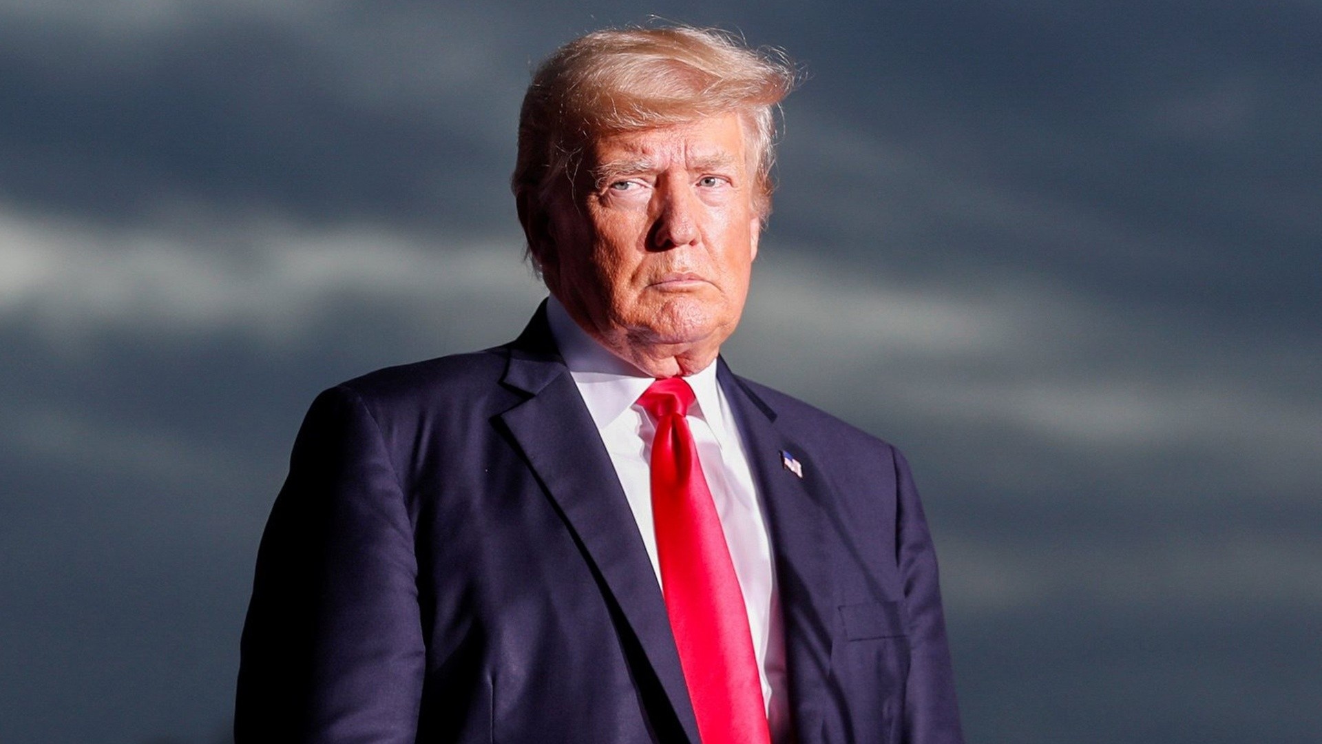 Uy quyen cua ong Trump lung lay? hinh anh