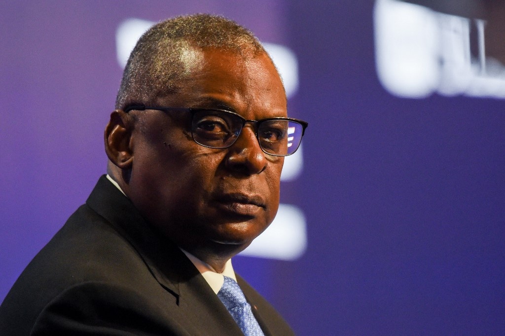 Bo truong Quoc phong My chi trich manh me Trung Quoc hinh anh