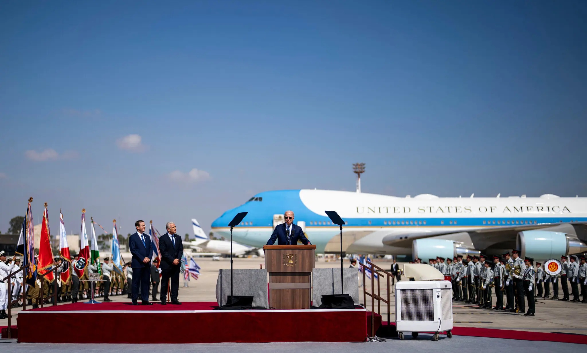 ong Biden den trung dong anh 2