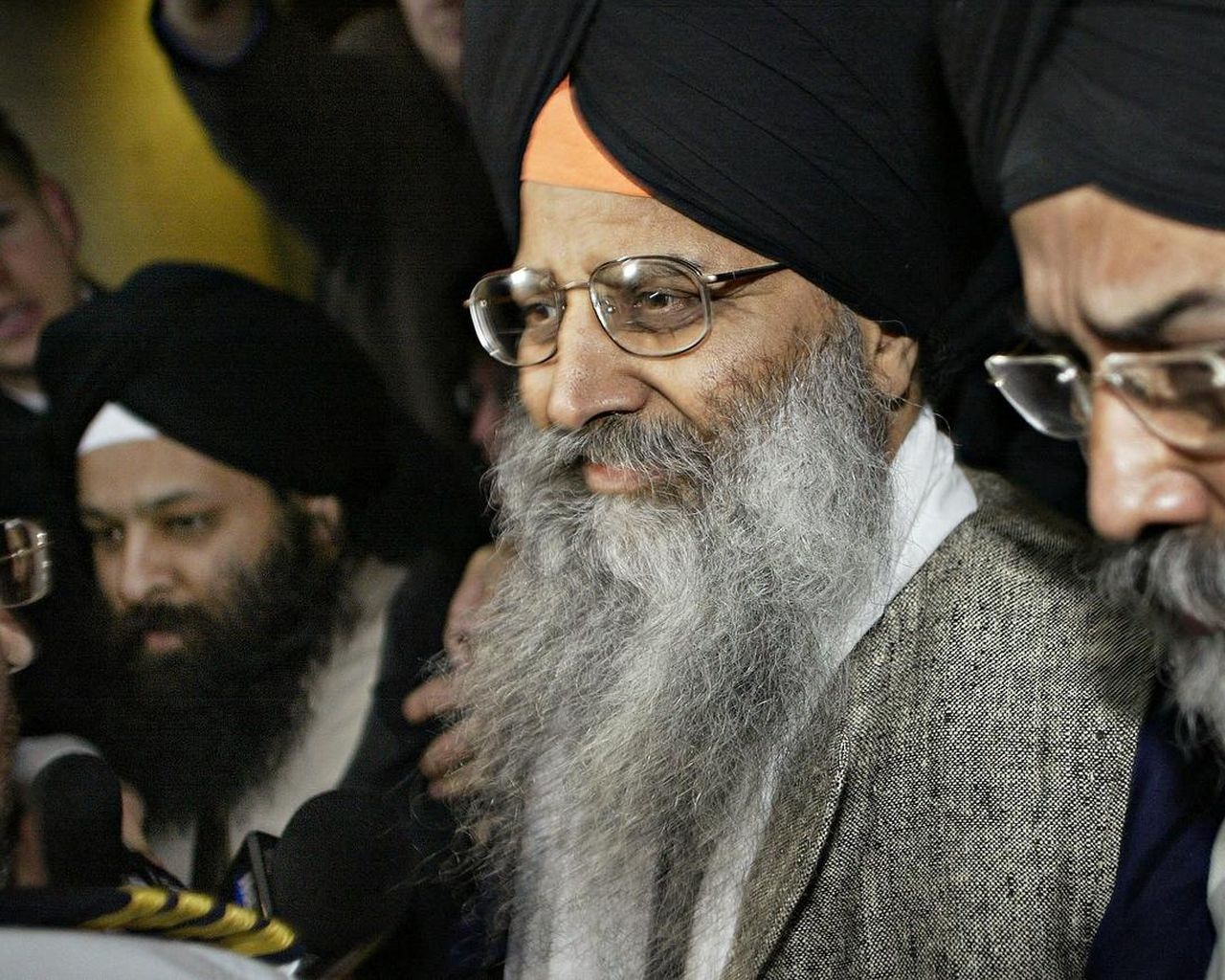 Nguoi dan ong thoat toi vu danh bom may bay An Do bi ban chet o Canada hinh anh