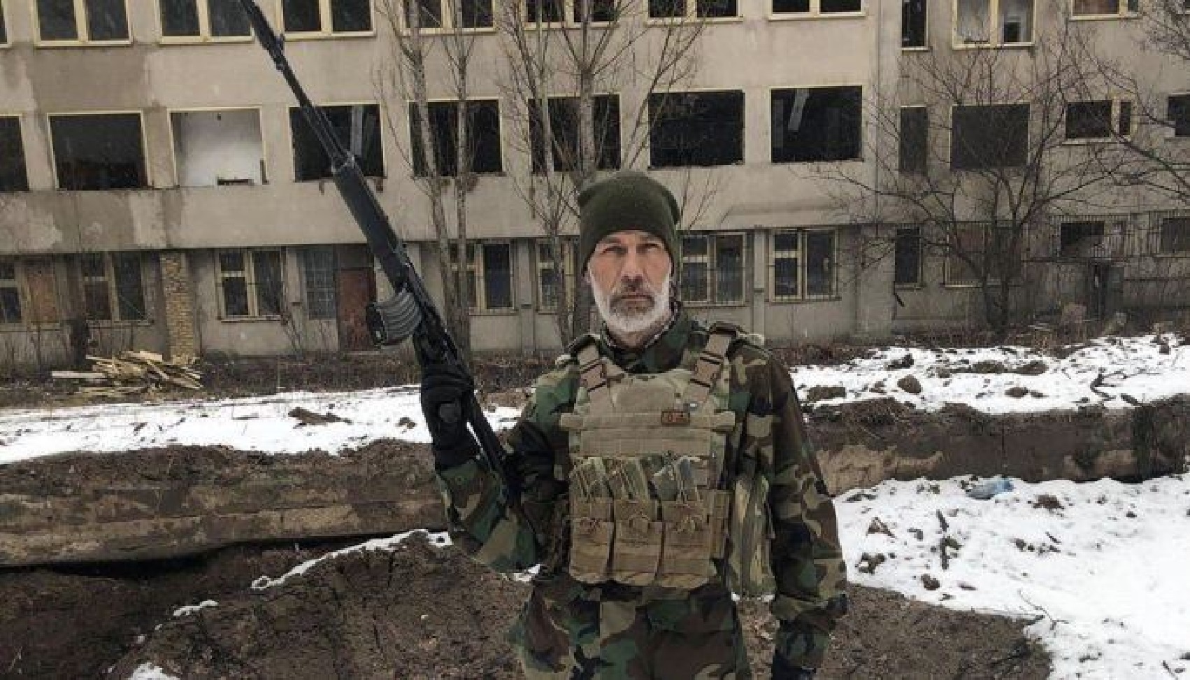 Linh an tu, linh tinh nguyen o Ukraine keu goi thu tuong Anh giup do hinh anh