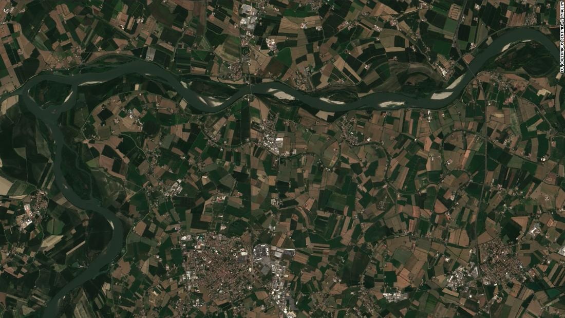 song can tro day anh 7