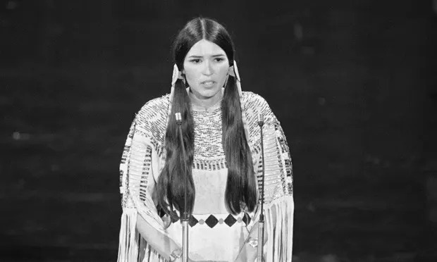 Vien Han lam My xin loi Sacheen Littlefeather sau gan 50 nam hinh anh