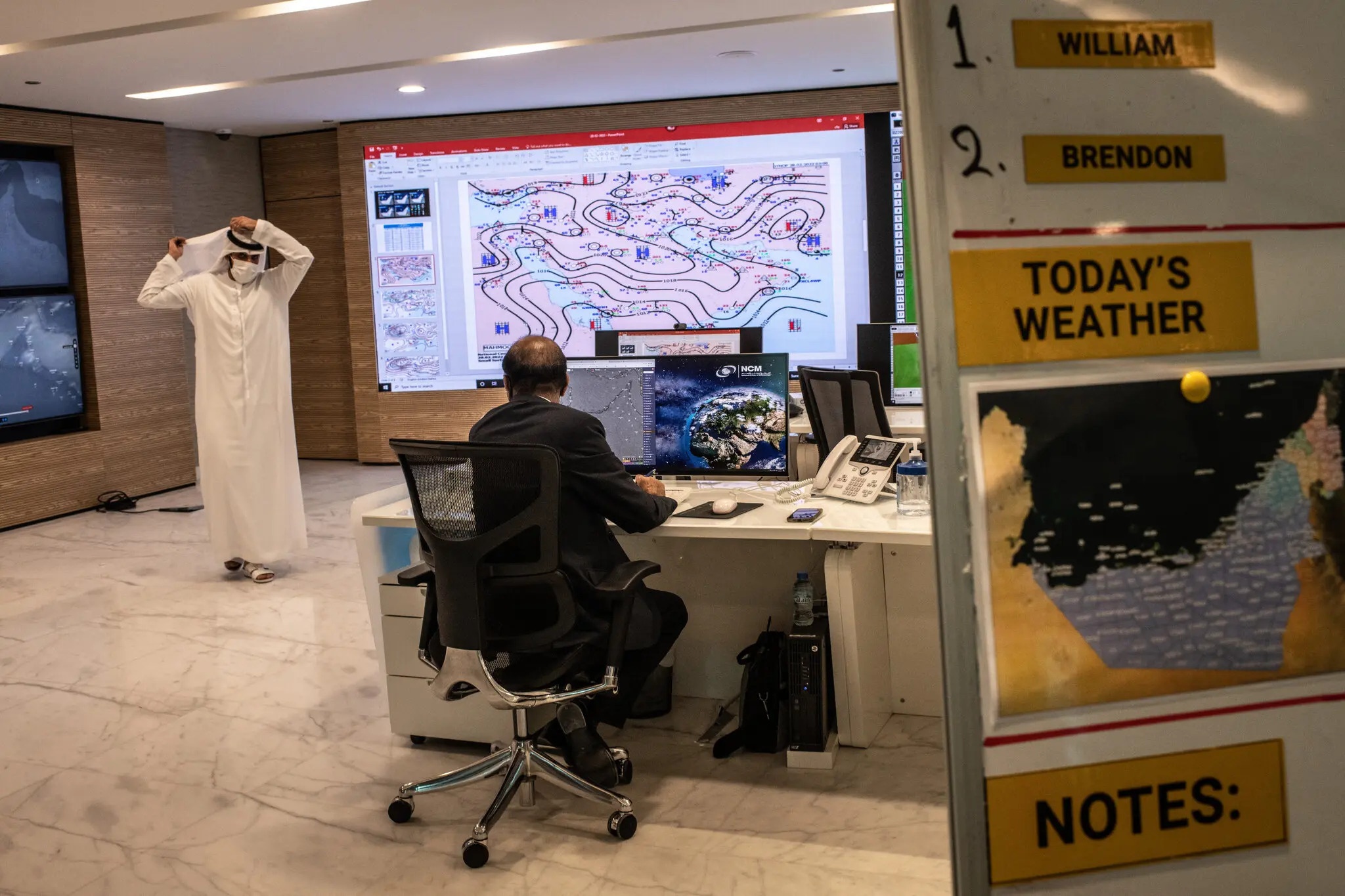 gieo may o UAE anh 2