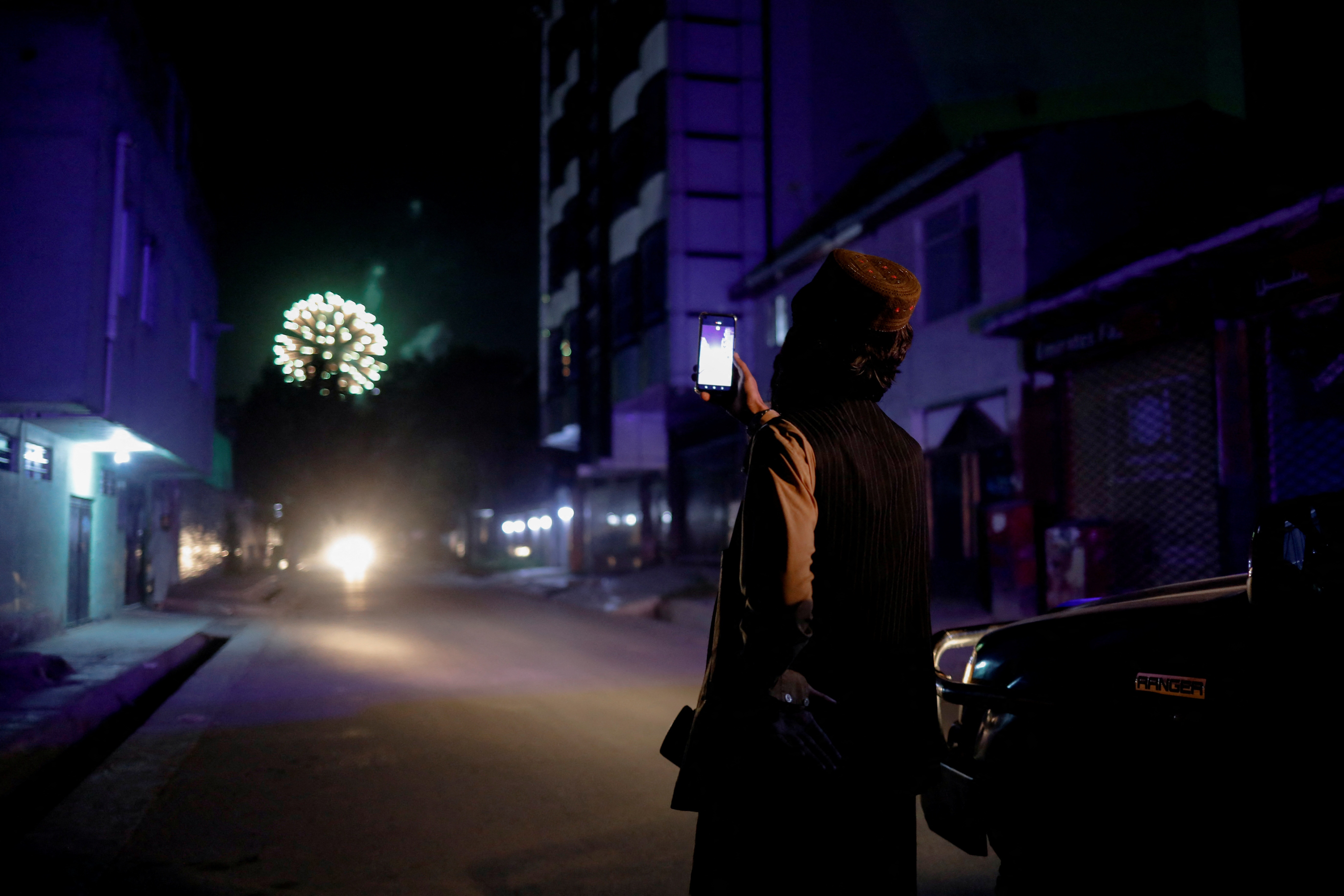 My rut quan khoi taliban anh 1