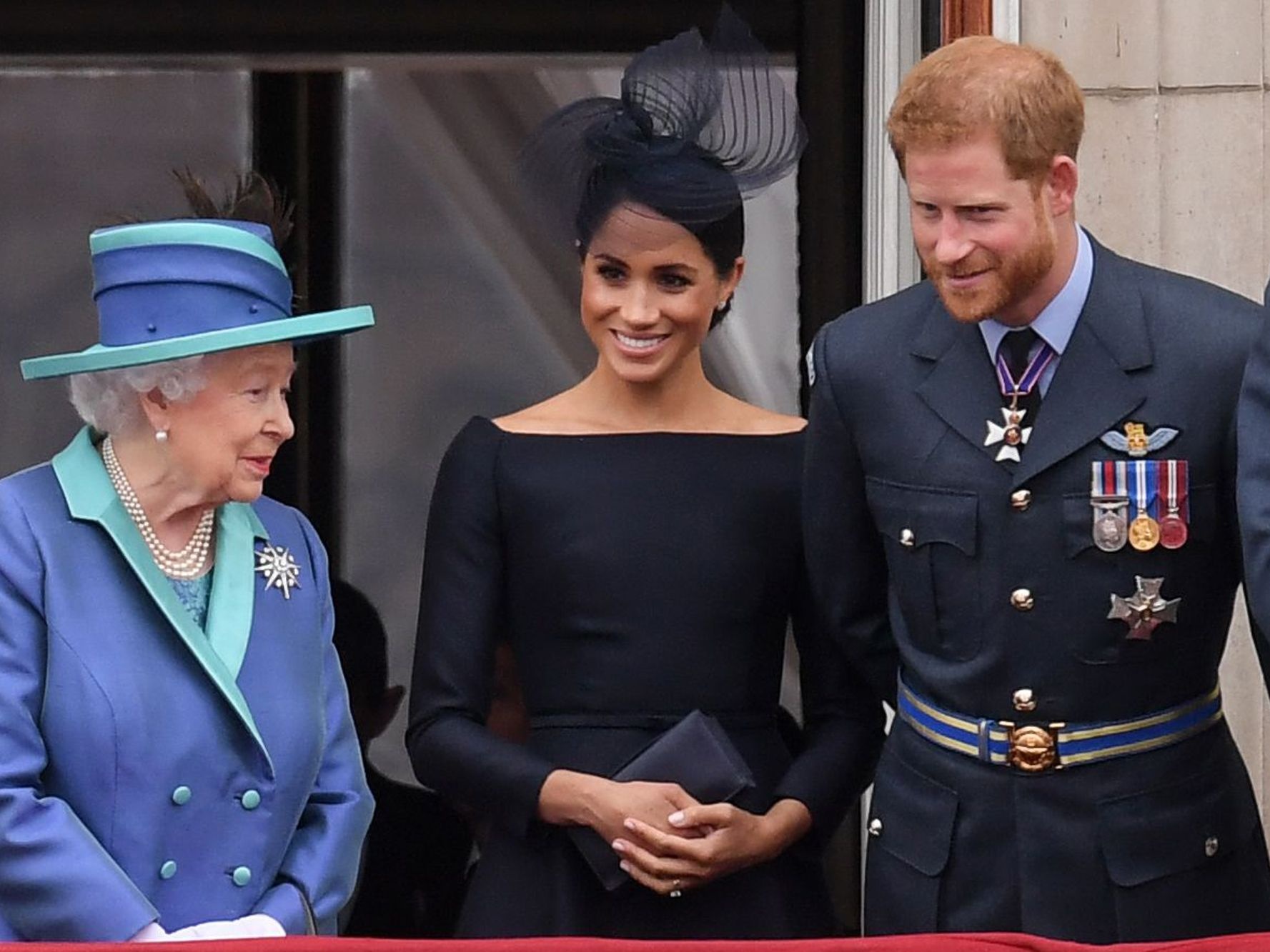 Vo chong Hoang tu Harry tro lai tam diem chu y hinh anh