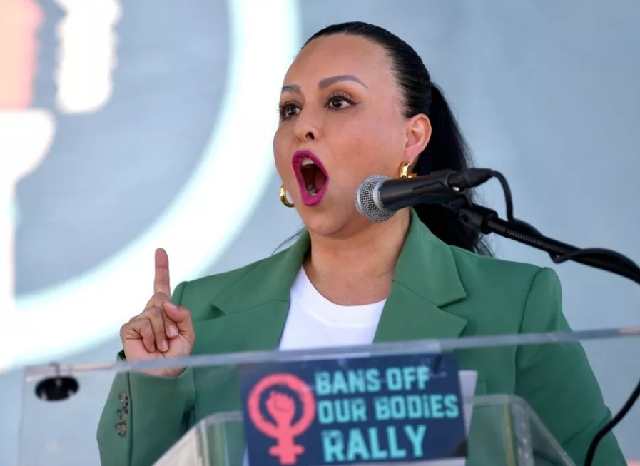 Doan ghi am gay rung dong lien minh chinh tri o Los Angeles hinh anh