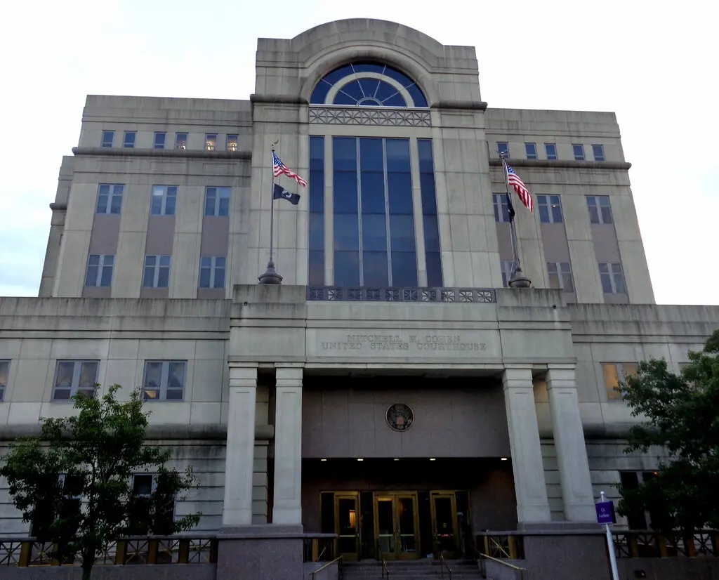 lua tinh gat tien anh 2