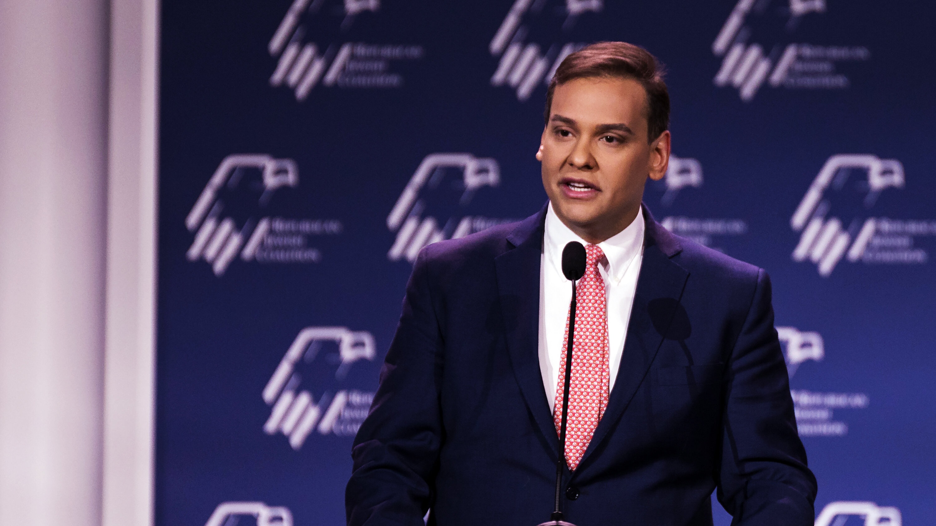 George Santos noi doi anh 1