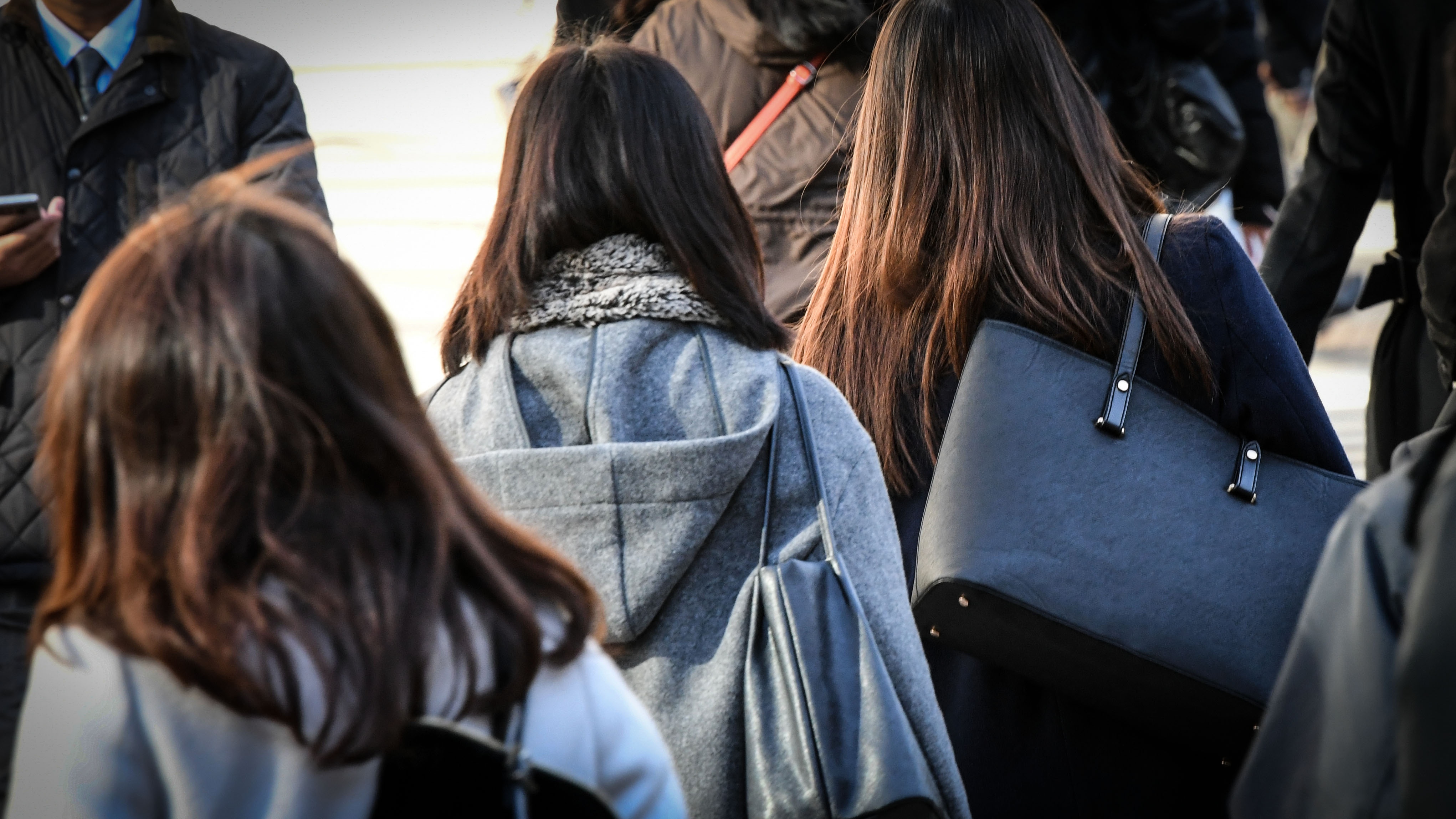 Quoc gia dan dau the gioi ve ty le phu nu trung nien khong co con hinh anh