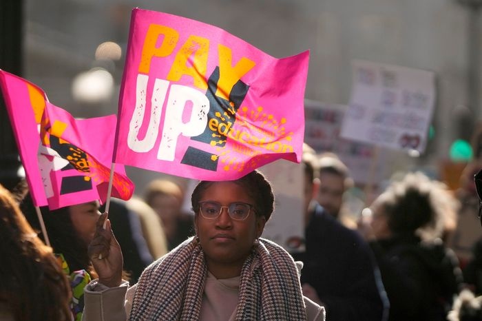 dinh cong o Anh anh 1