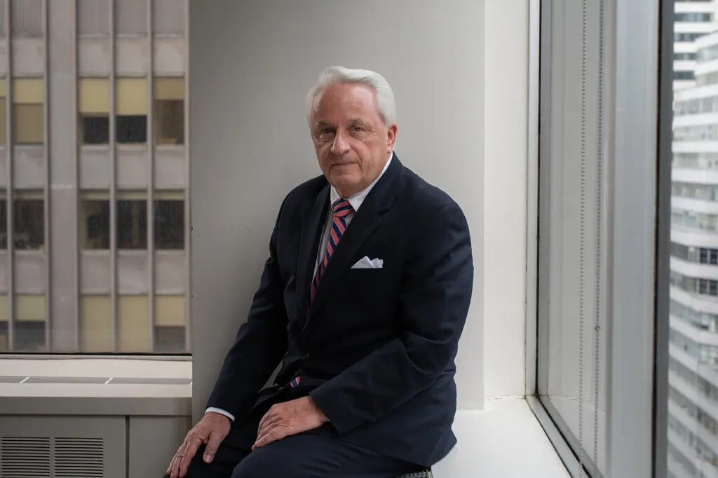 Nguoi co the khien vu bat giu ong Trump khong dien ra trong ngay mai hinh anh