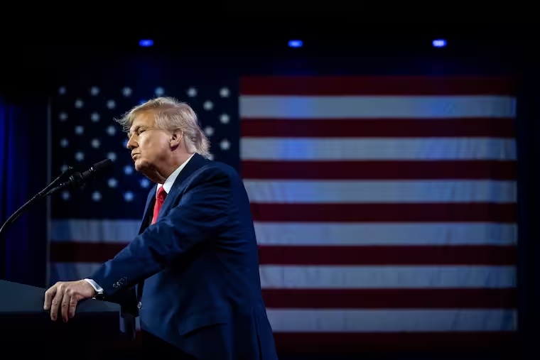 Cuu tong thong My dau tien trong lich su bi truy to hinh su hinh anh