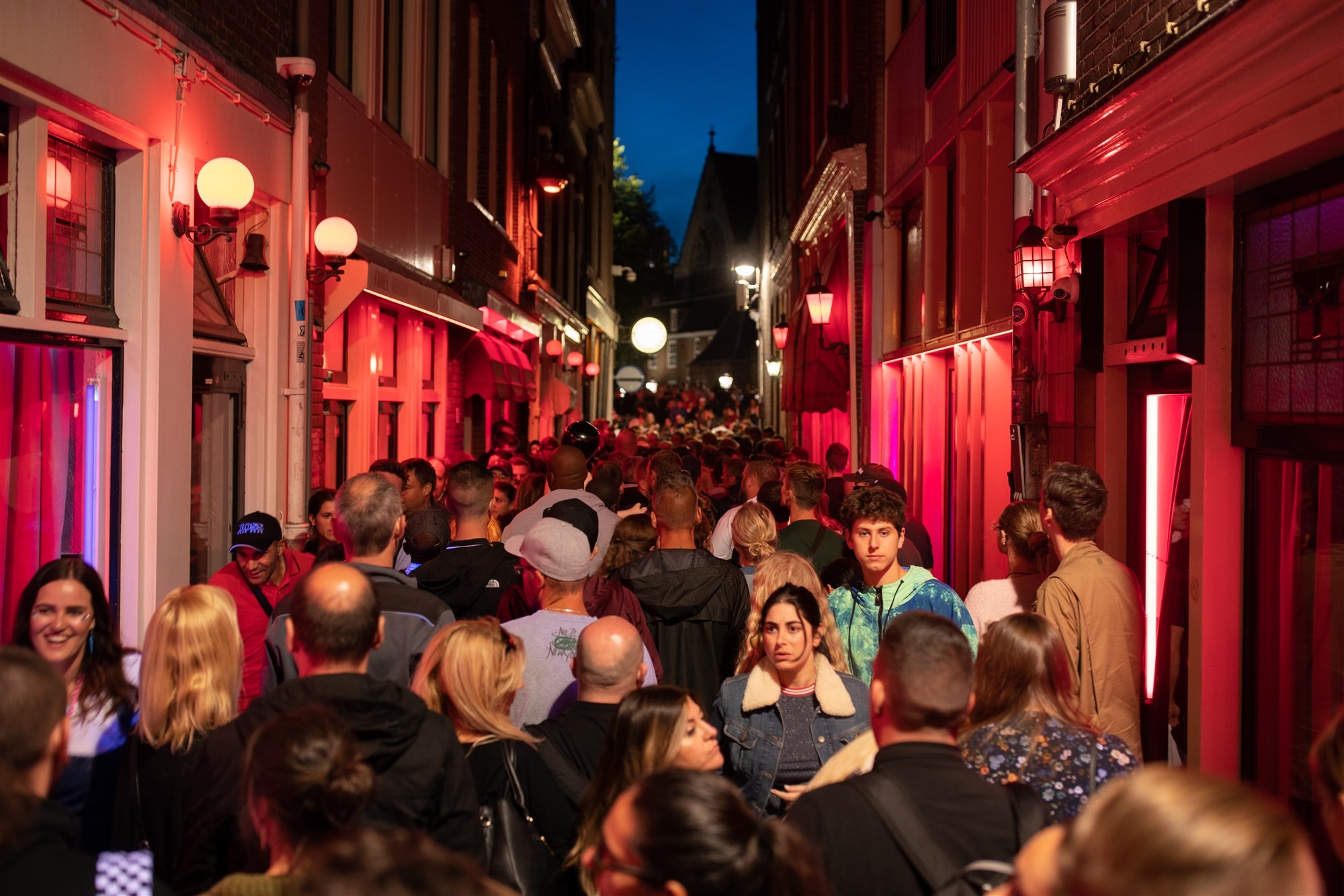 pho den do Amsterdam  anh 2