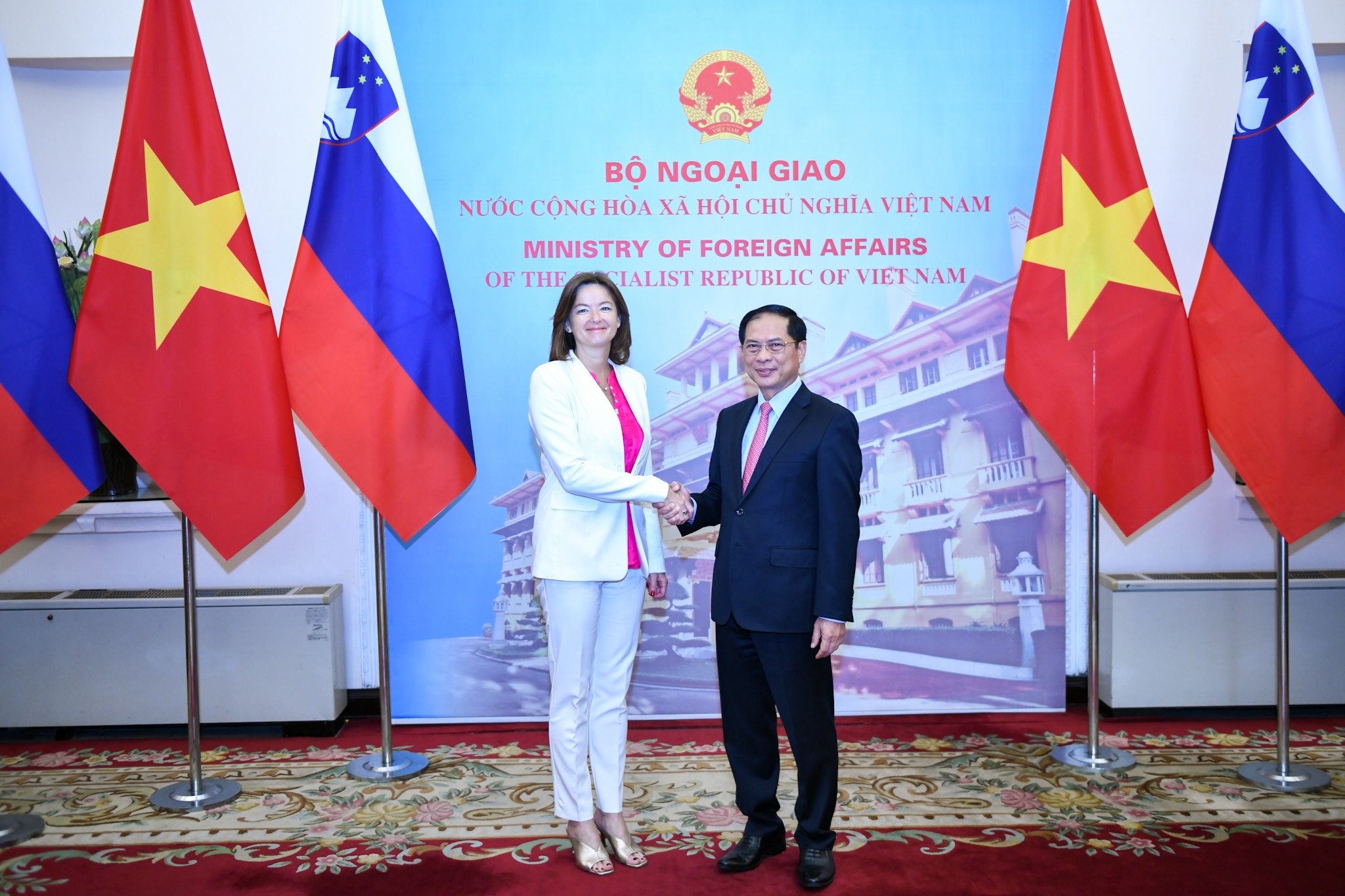 go bo the vang IUU anh 2