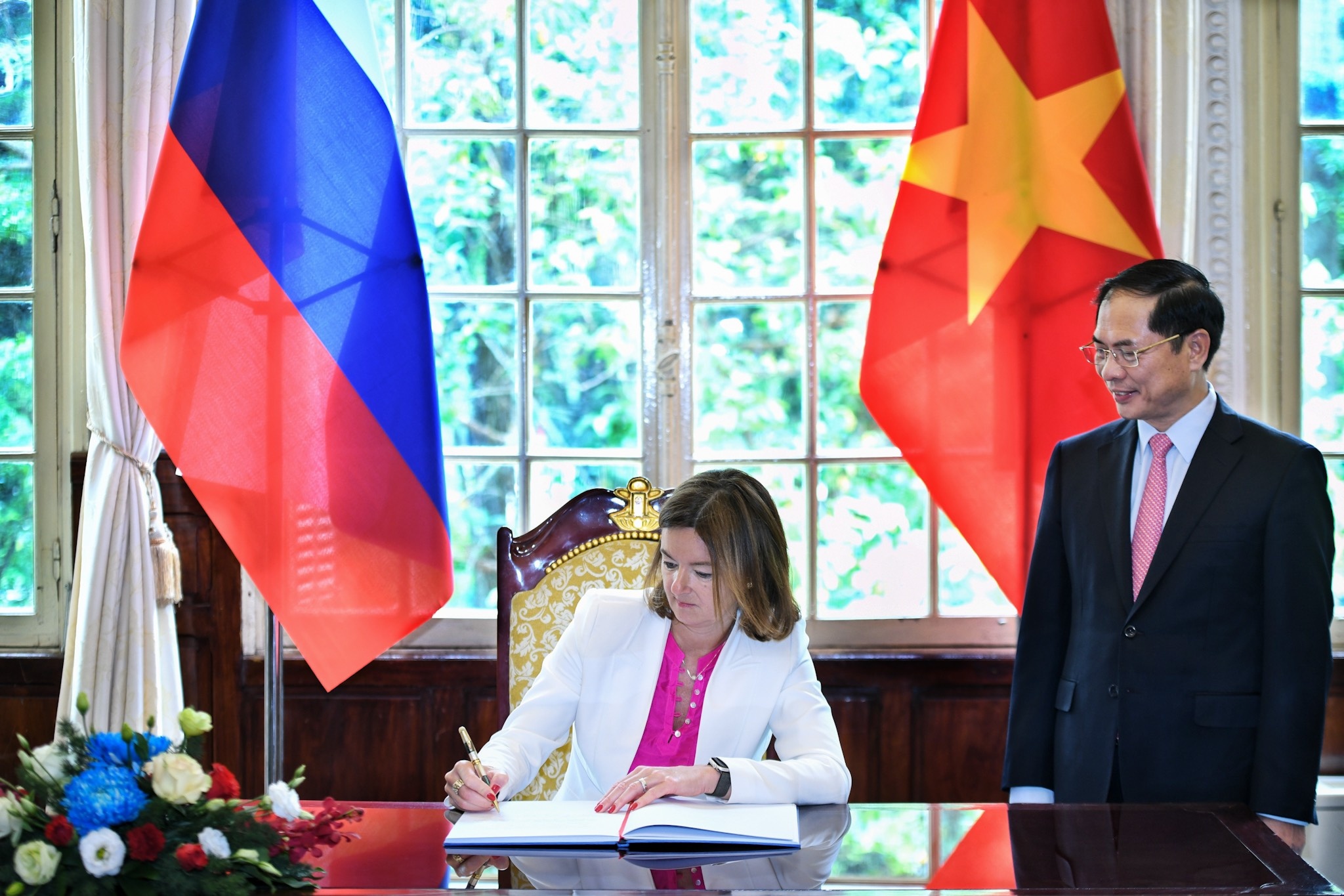 Slovenia ung ho Viet Nam som duoc go 'the vang' thuy san hinh anh