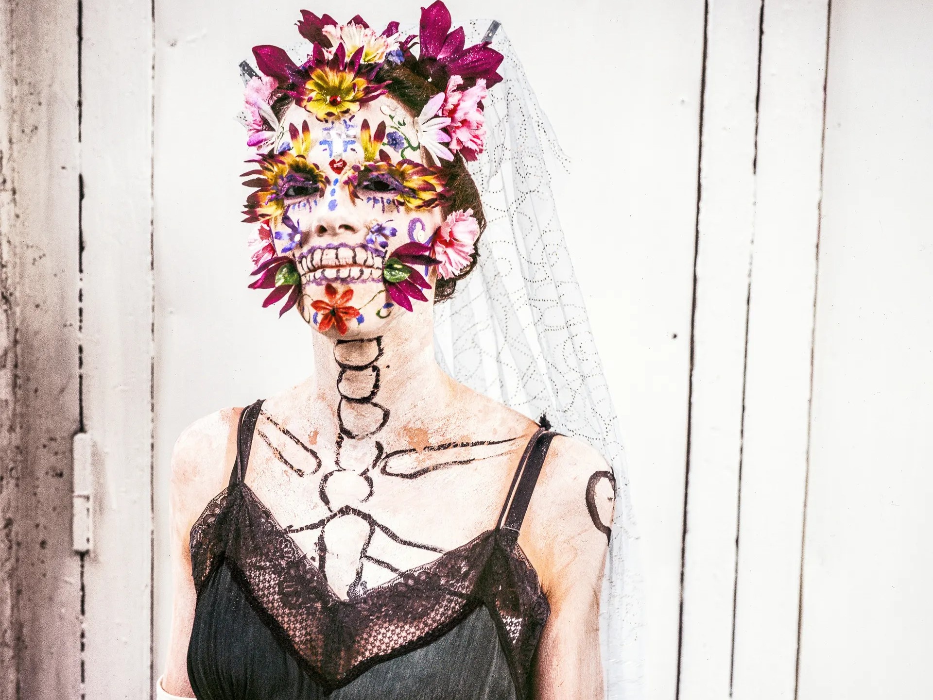 Chuyen du ngoan 15 nam dap tan dinh kien ve masquerade hinh anh