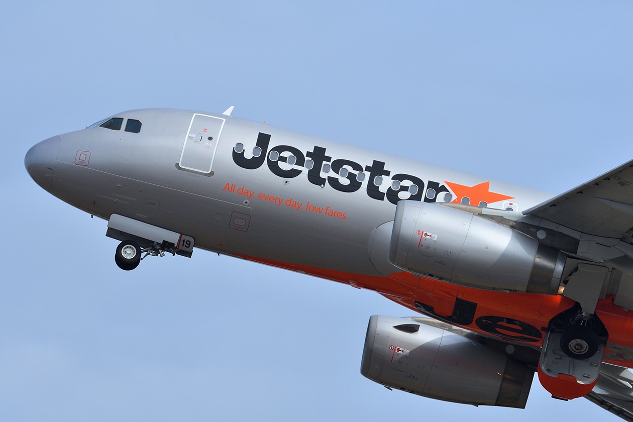 Jetstar Australia xin loi sau dang tai 'kem duyen' ve tien Viet hinh anh