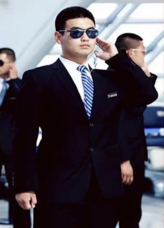 thue ve si trung quoc anh 1