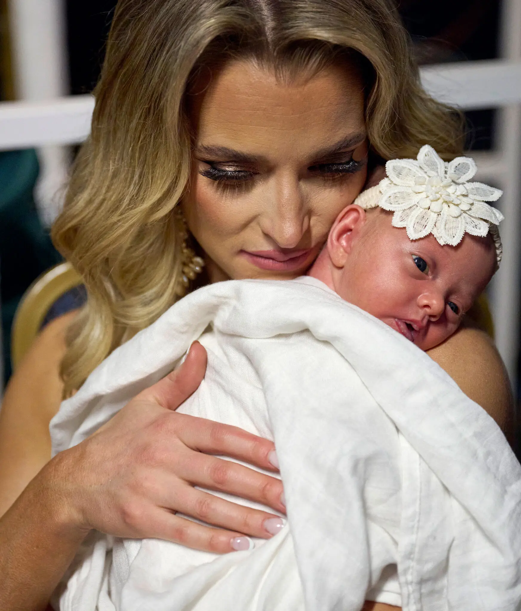 di thi hoa hau anh 4