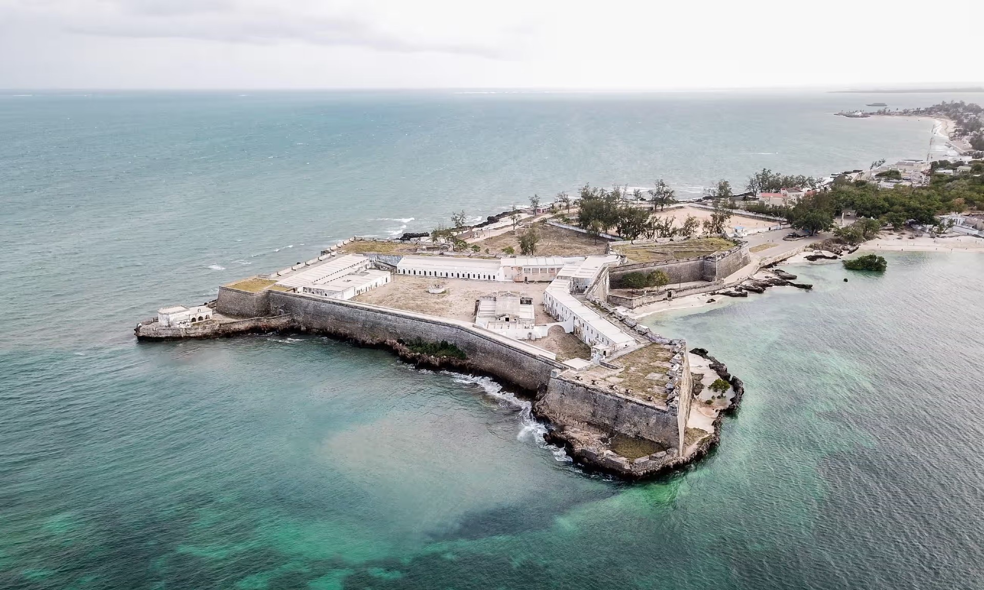 94 nguoi tu nan do dam tau khi dang chay tron benh ta hinh anh